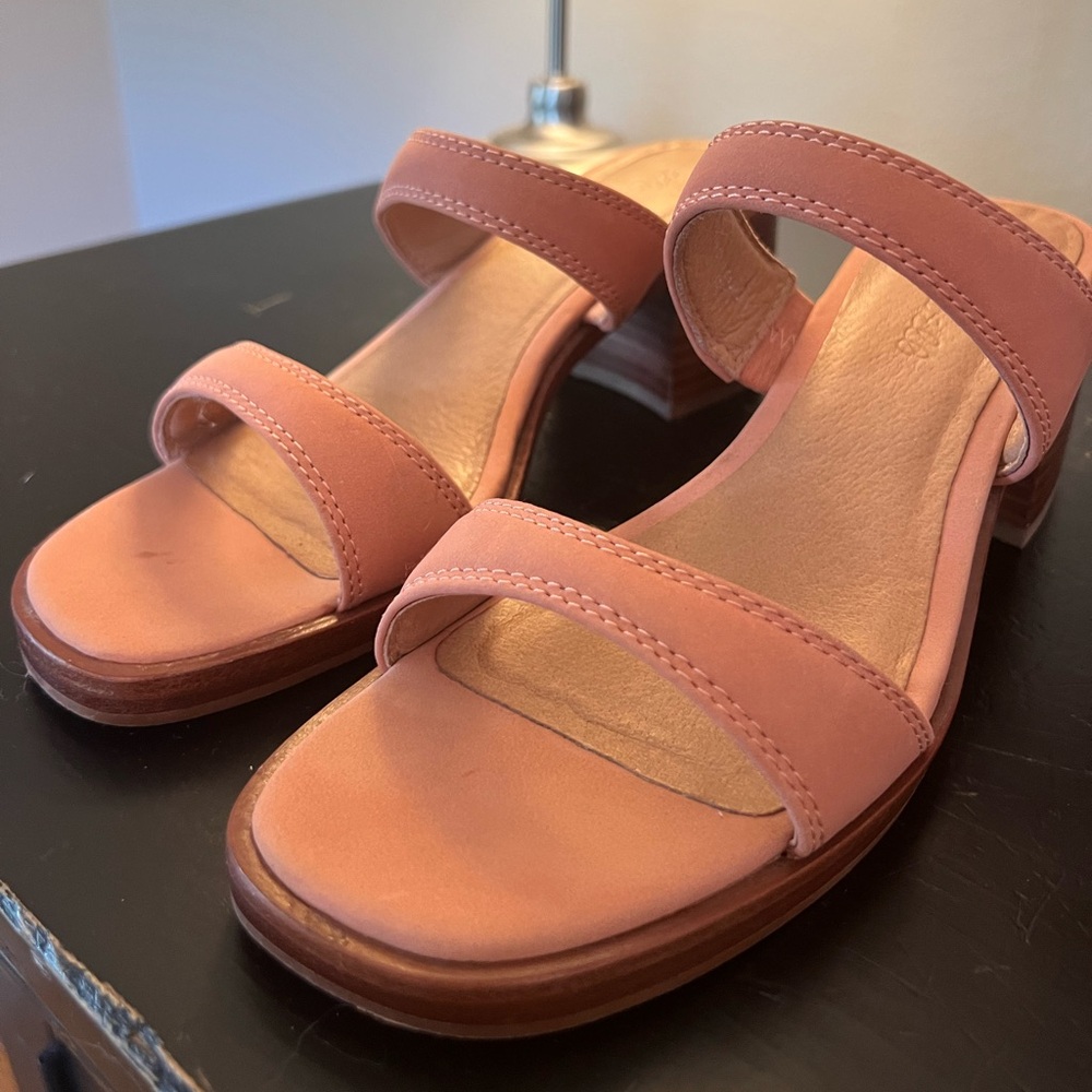 Madewell pale pink open toe slack heels